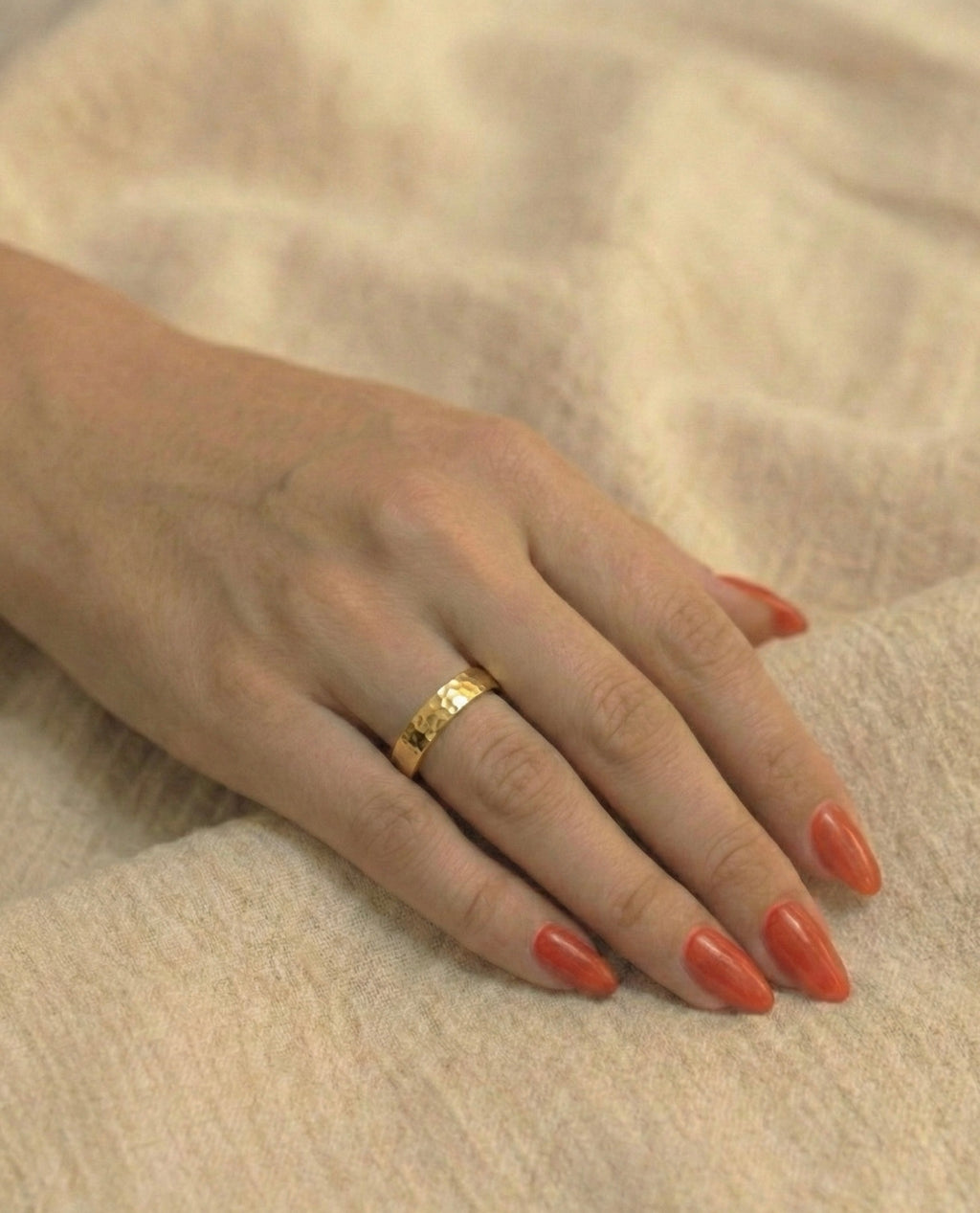 Hammered Band Ring lifestyle image by Boujee & Co