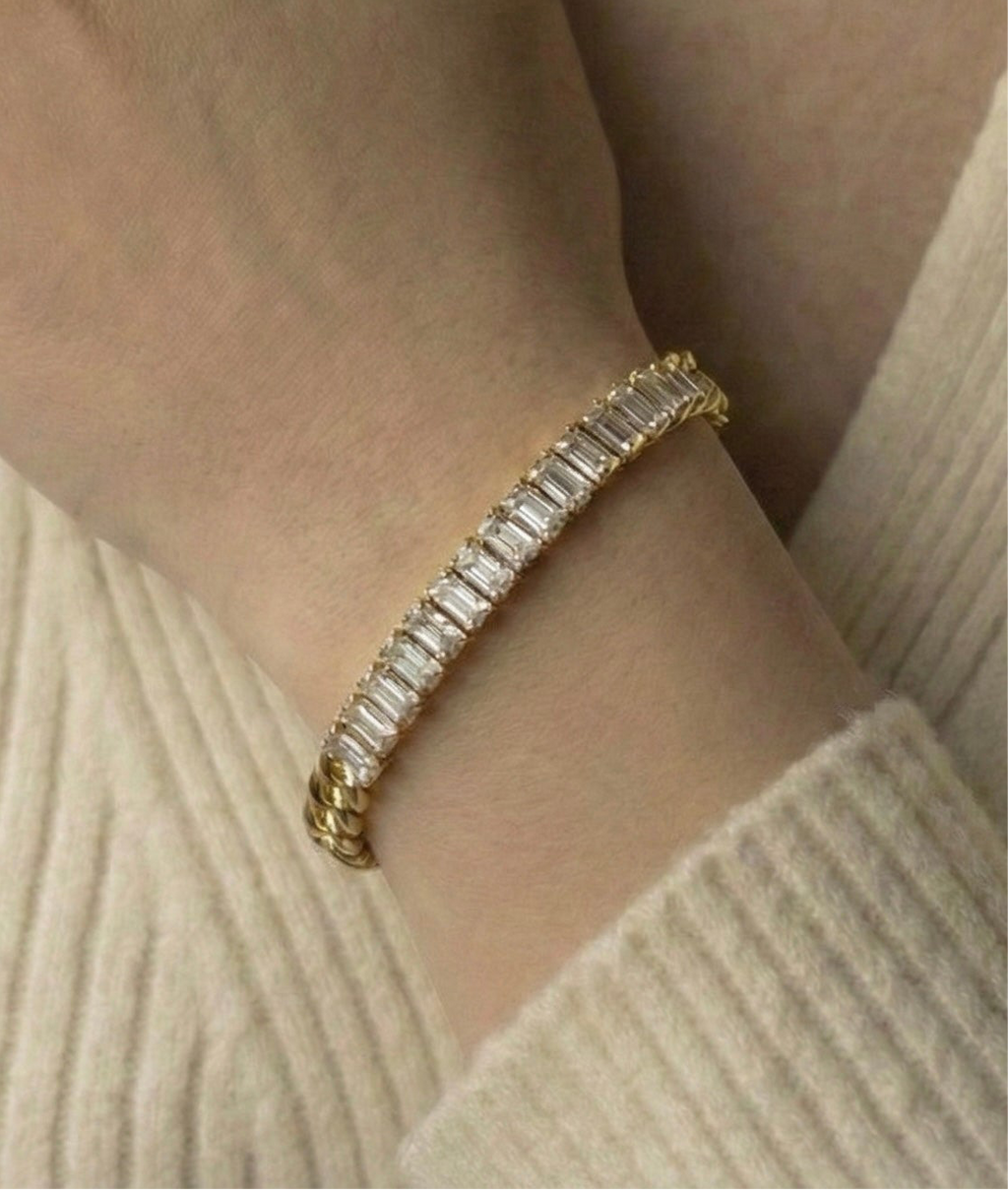 Glow Link Bracelet lifestyle image by Boujee & Co