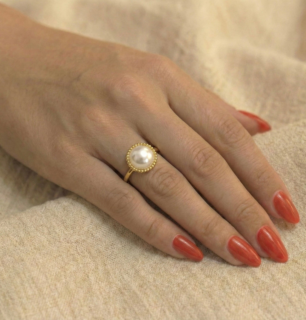 Pearl Halo Band lifestyle image by Boujee & Co